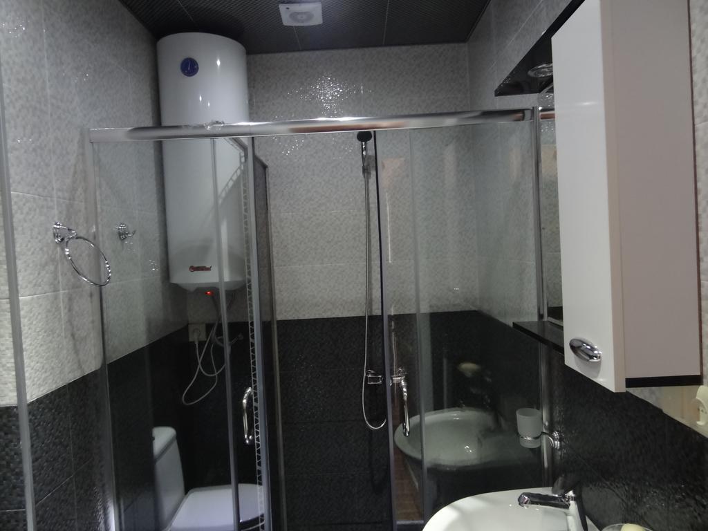 Apartment On Khimshiashvili Batumi Exterior foto